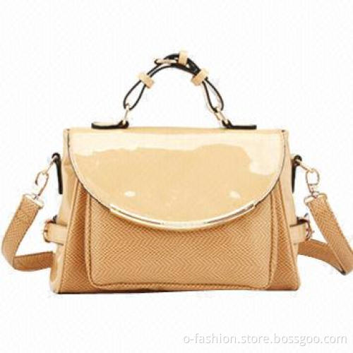Handbag with peach skin lining